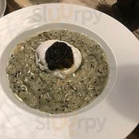 Sōng Guǒ Yuàn Zi food